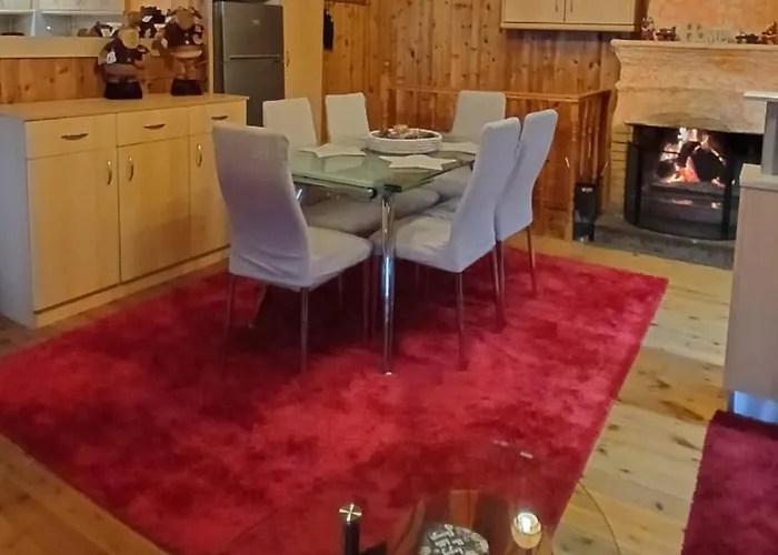 Semesterbostad Family *